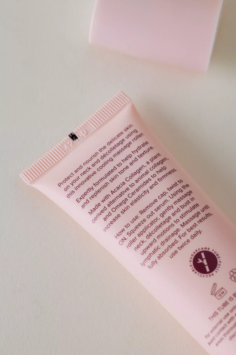 naydaya neck glory lift sculpt serum