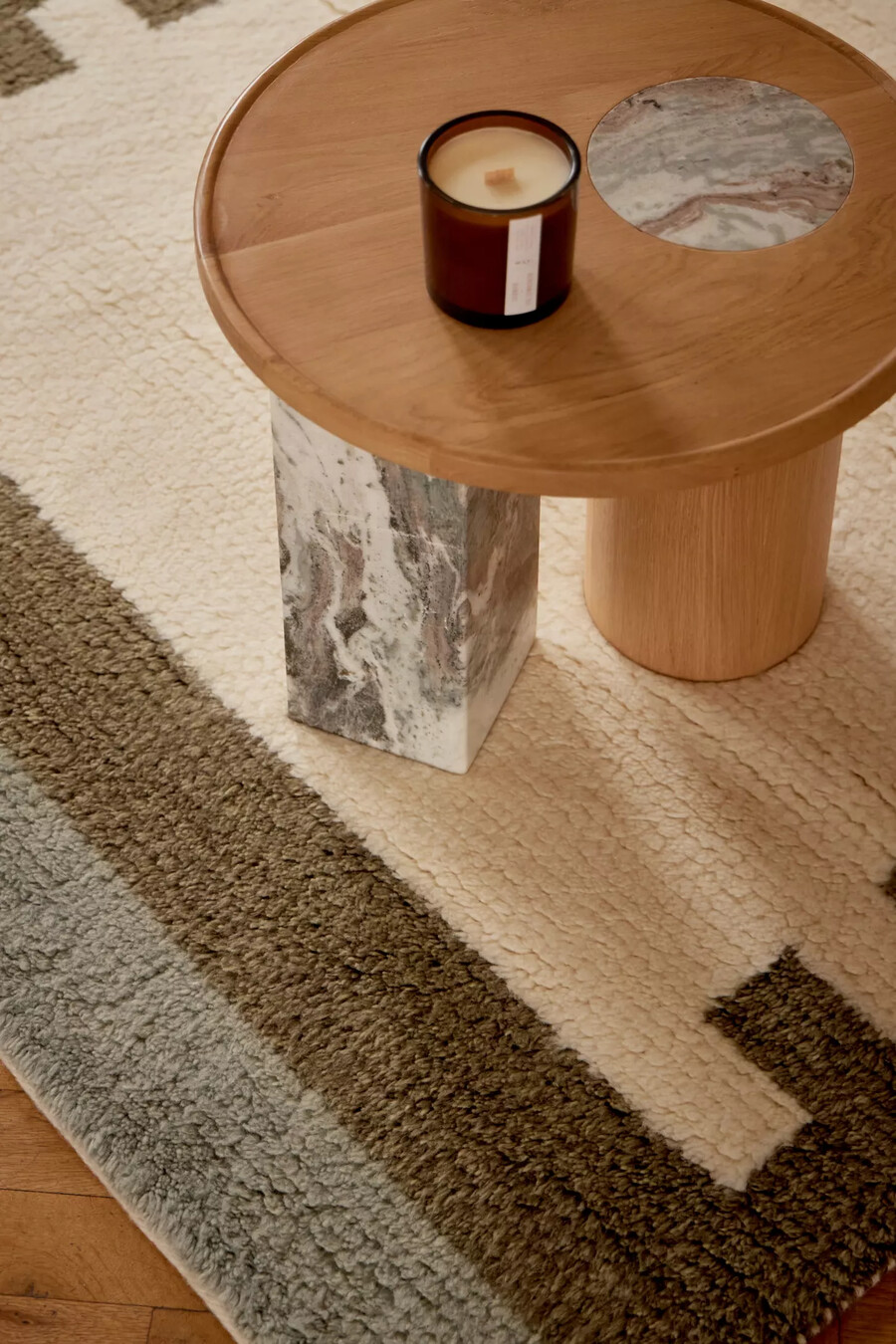 rhea beistelltisch aus marmor und eiche