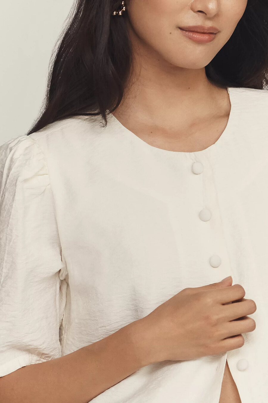 maeve top mit puffärmeln und knopfleiste