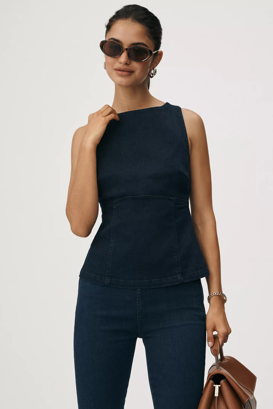 Ärmelloses jeans-peplum-top von pilcro mit offenem rücken