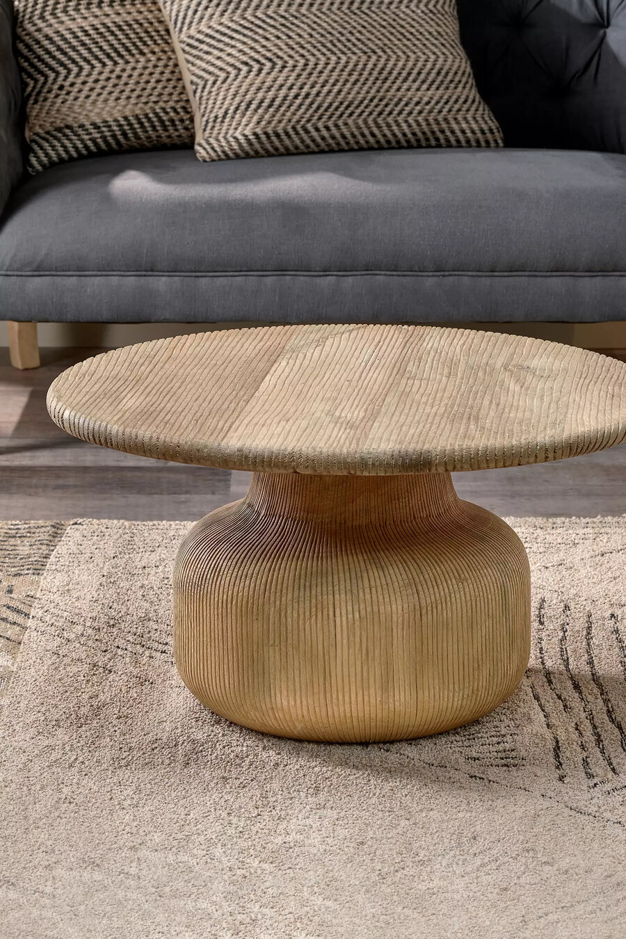 nkuku vivan couchtisch aus gerilltem holz
