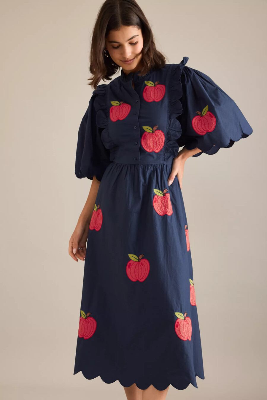 besticktes midikleid von stella nova