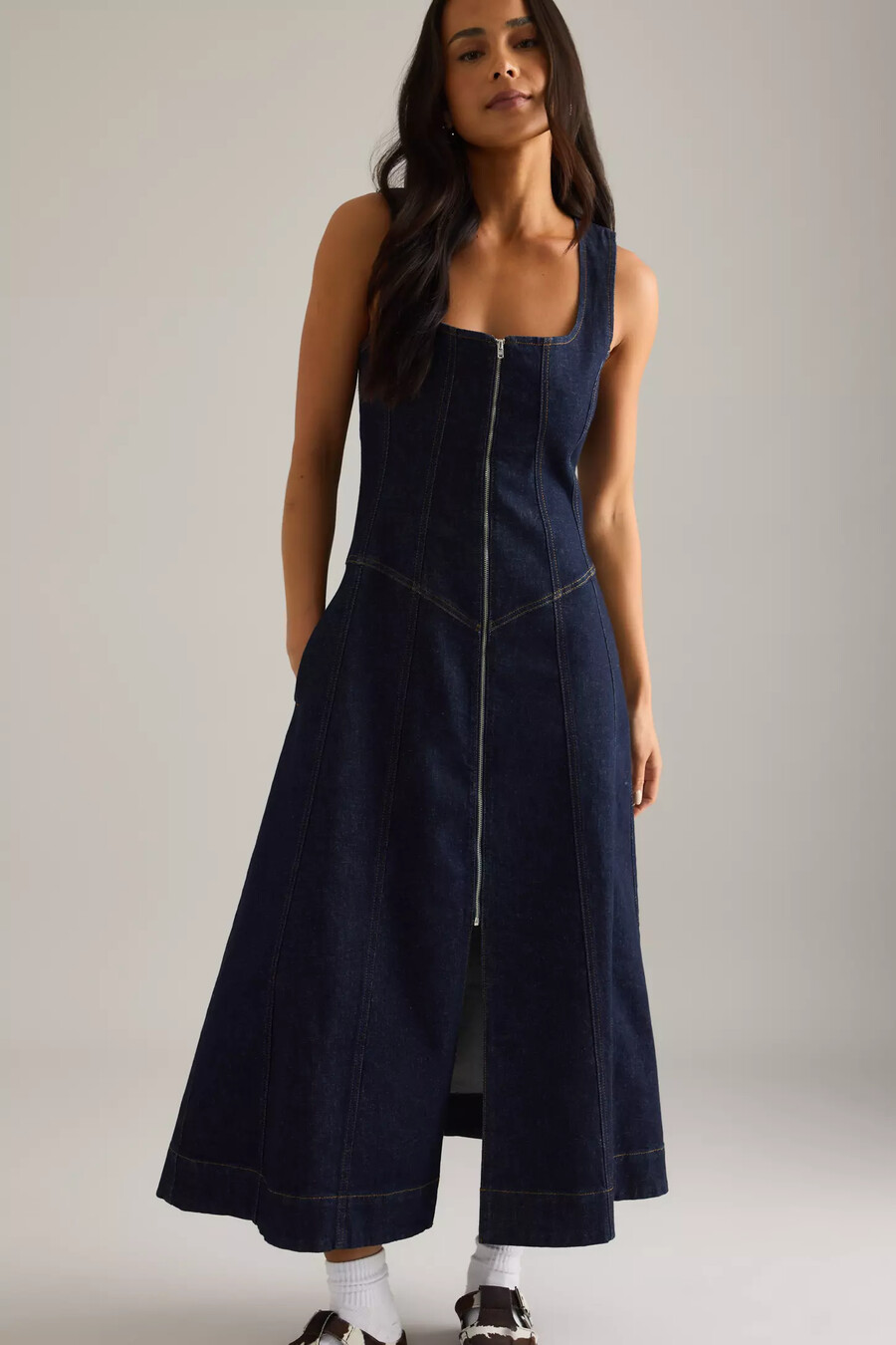 pilcro denim midikleid mit reißverschluss vorne