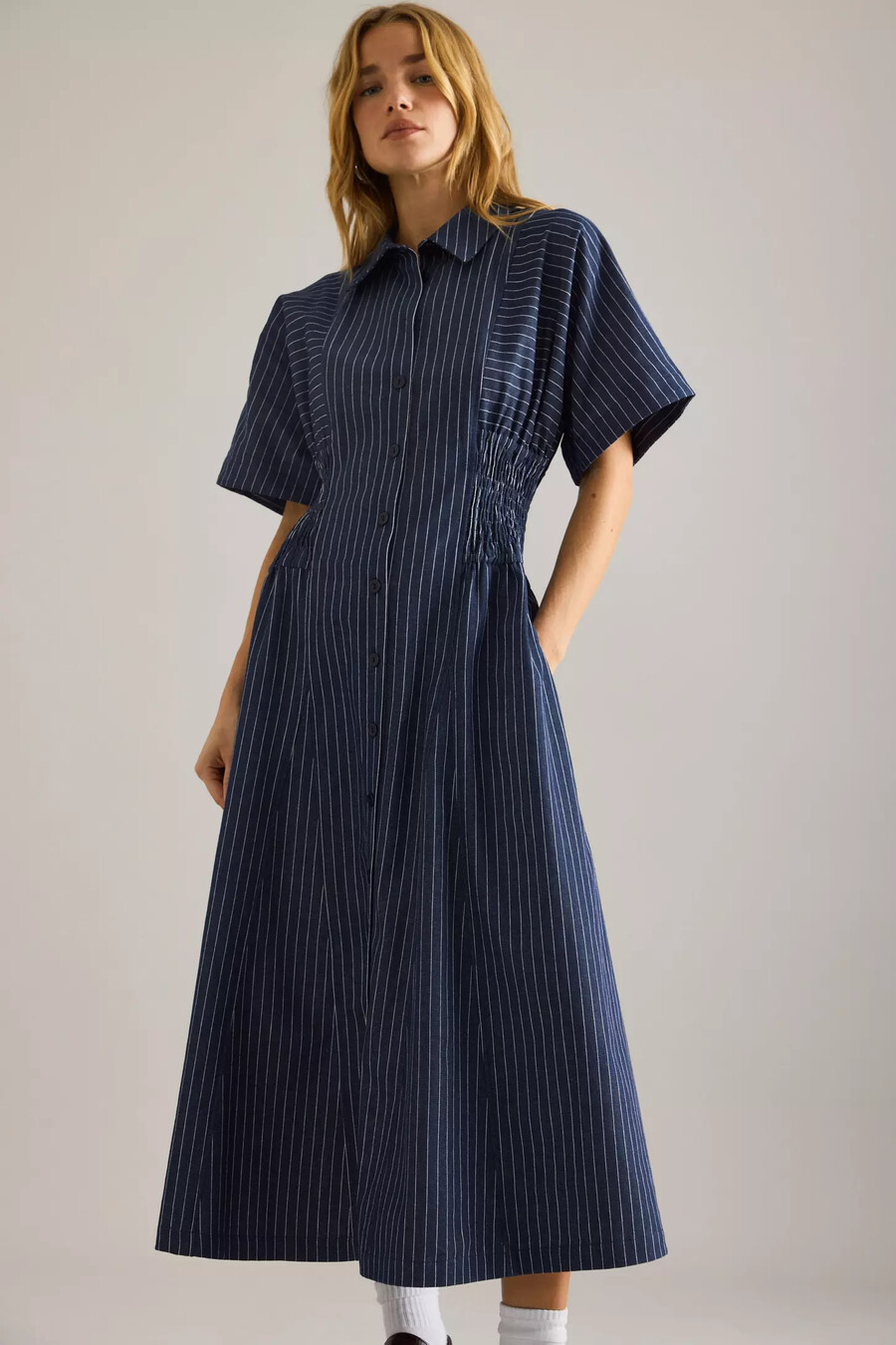anthropologie poppy denim nadelstreifen-midi-hemdkleid