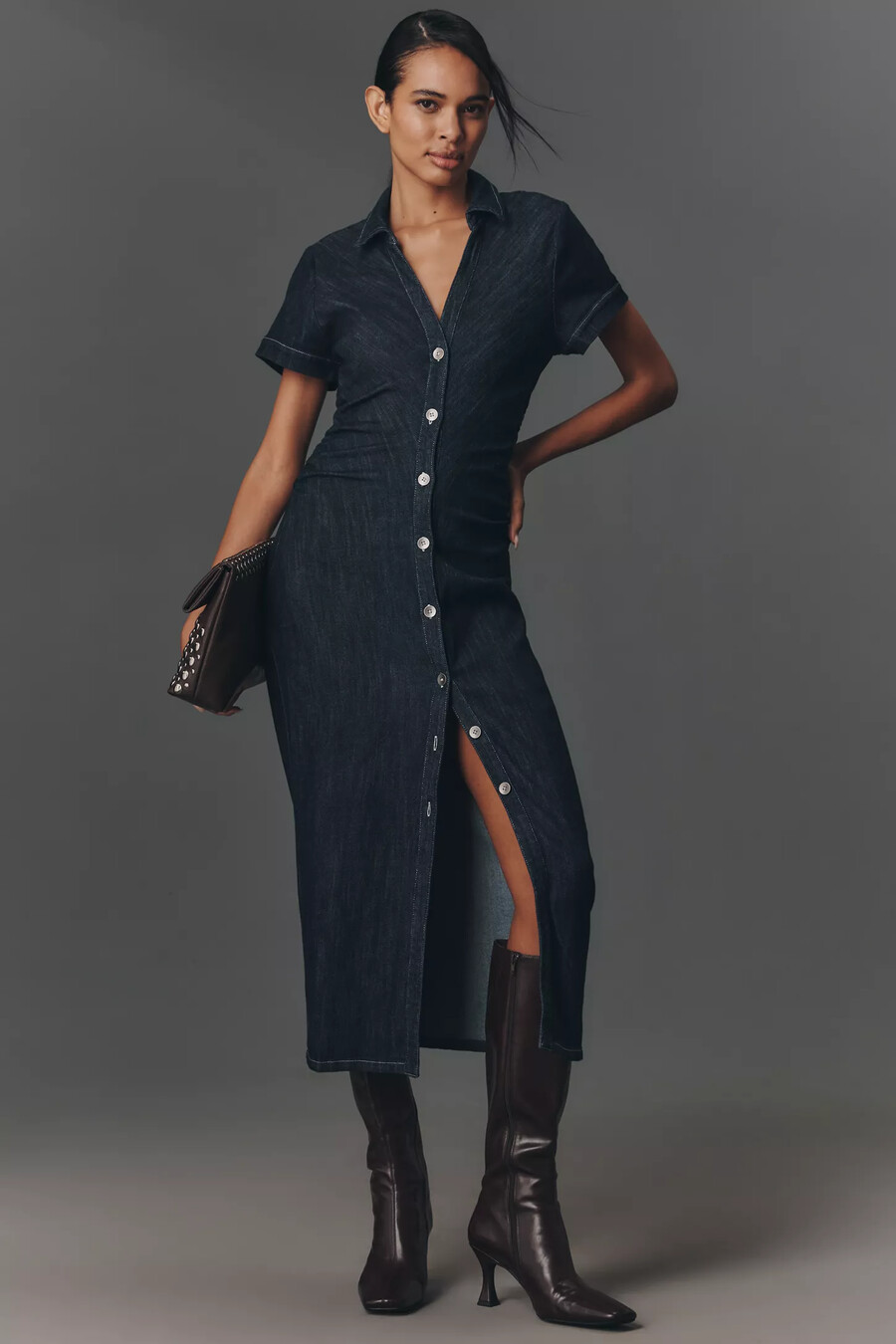 pilcro kurzarm-jeanshemdkleid mit raffungen midi-länge