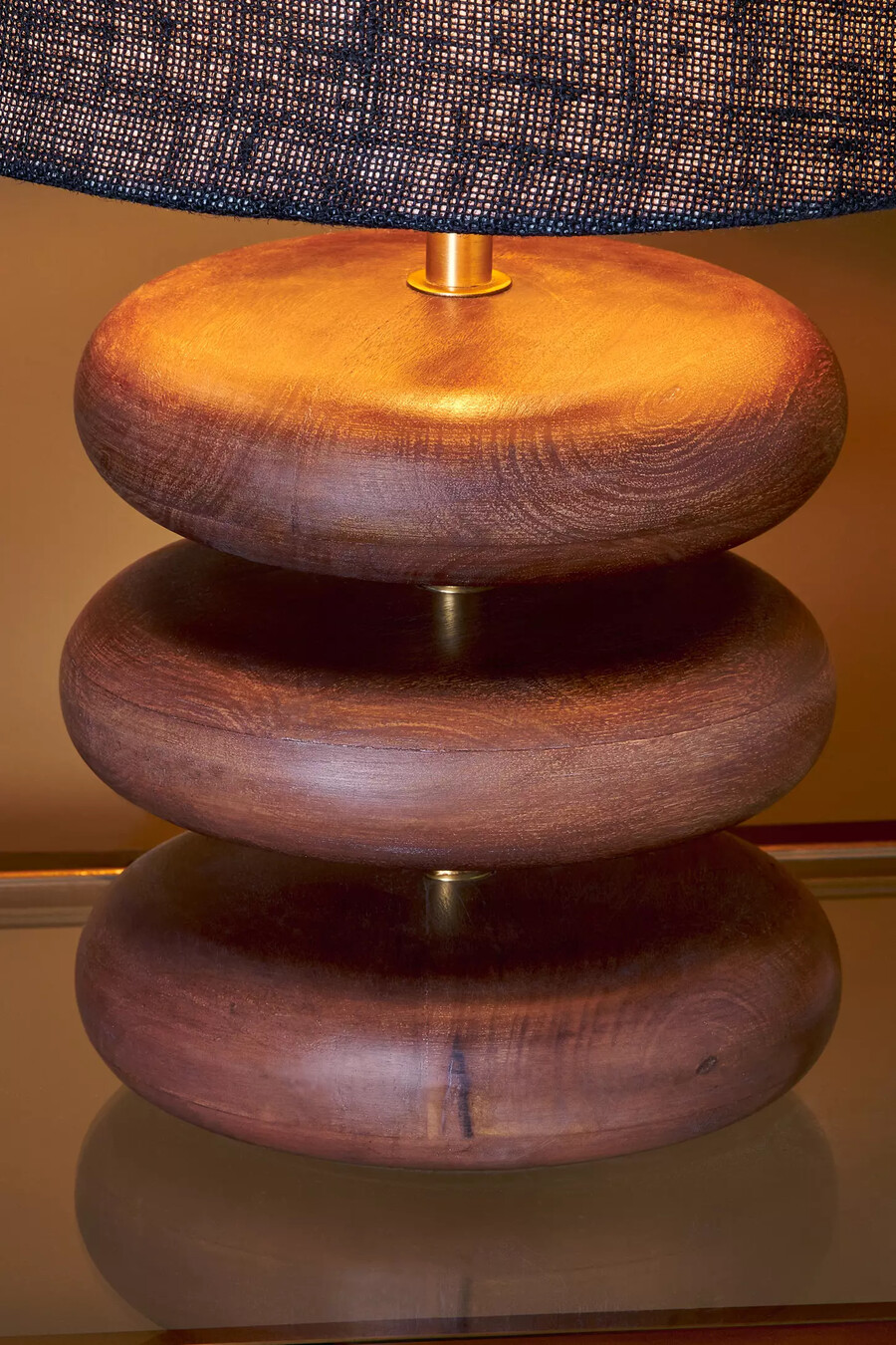 nkuku kankad tischlampe aus mangoholz