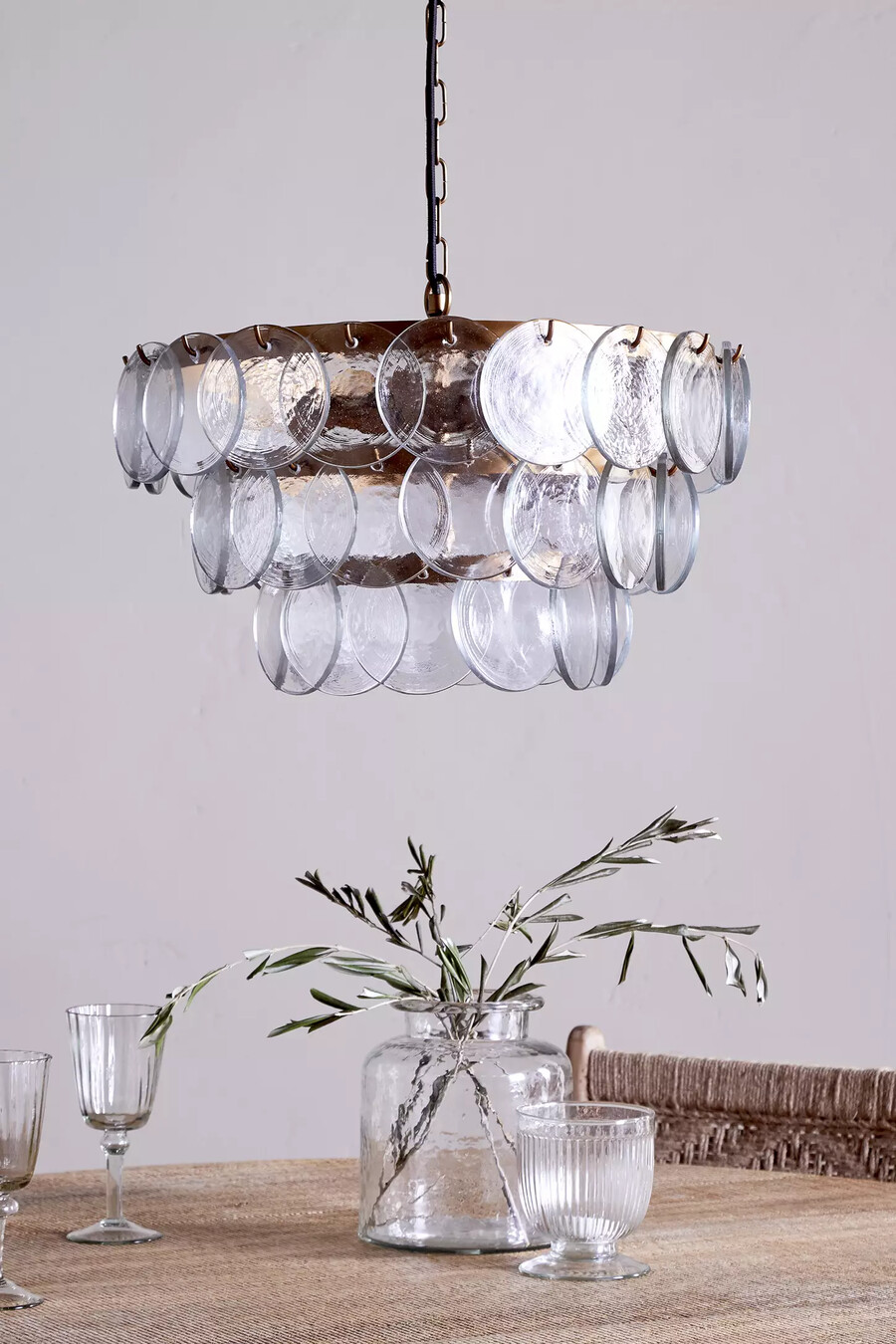 nkuku kagitha kronleuchter aus recyceltem glas