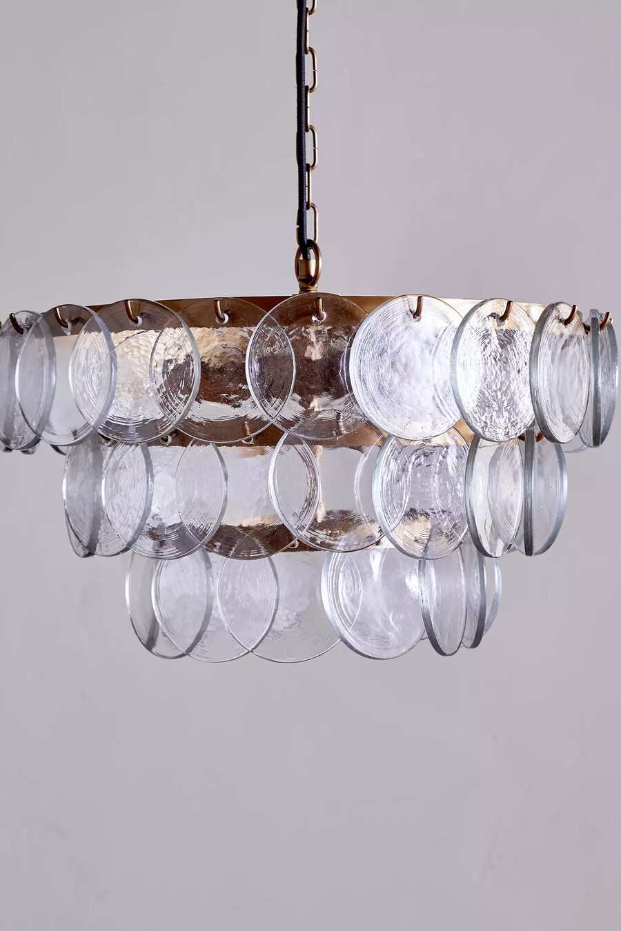 nkuku kagitha kronleuchter aus recyceltem glas