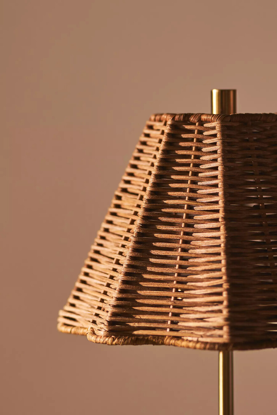 sutton wiederaufladbare tischlampe