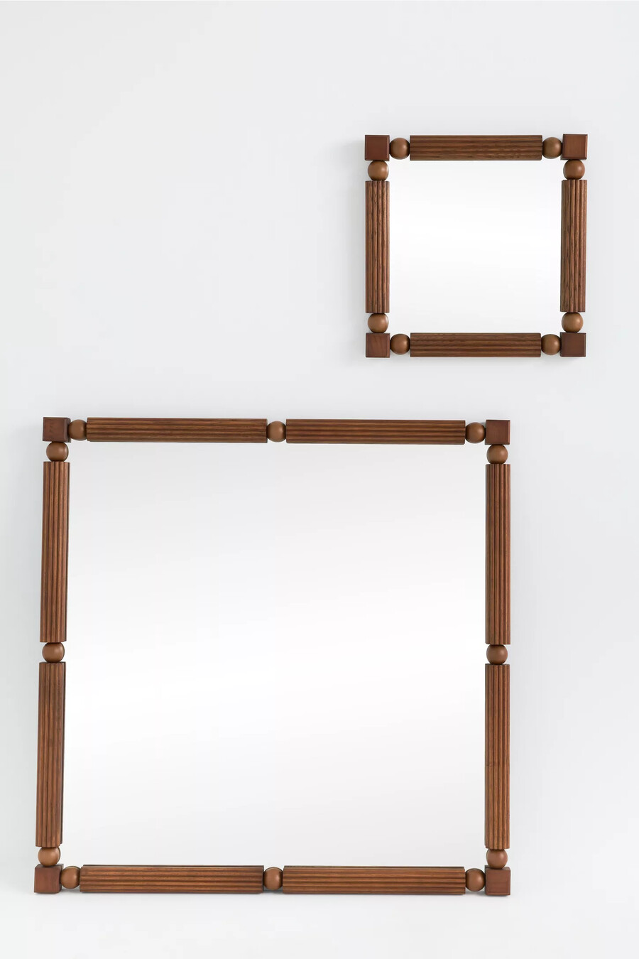 benedicta holzperlen großer quadratischer wandspiegel