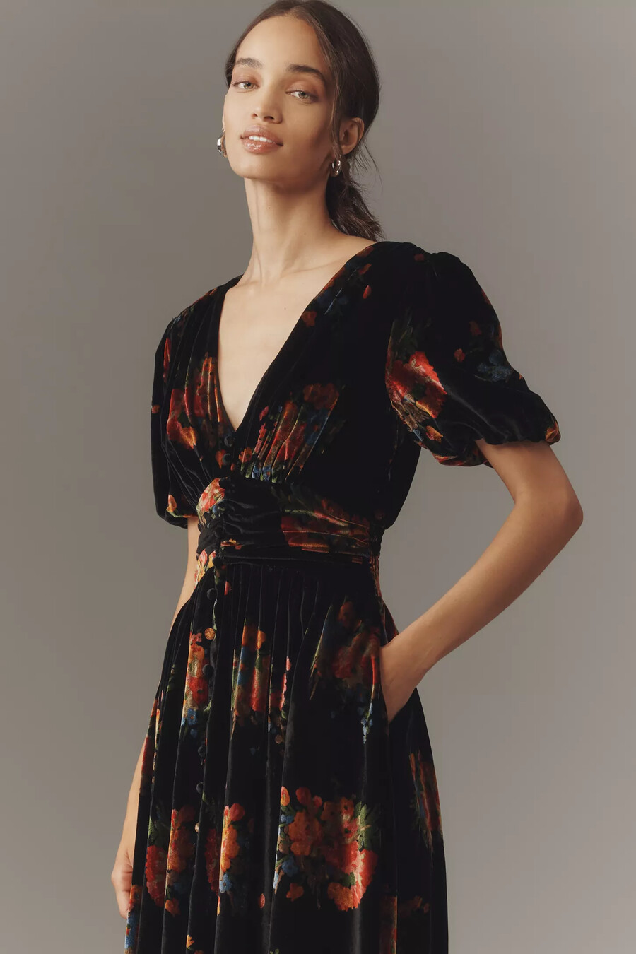 das katerina-kleid mit knopfleiste samt-edition