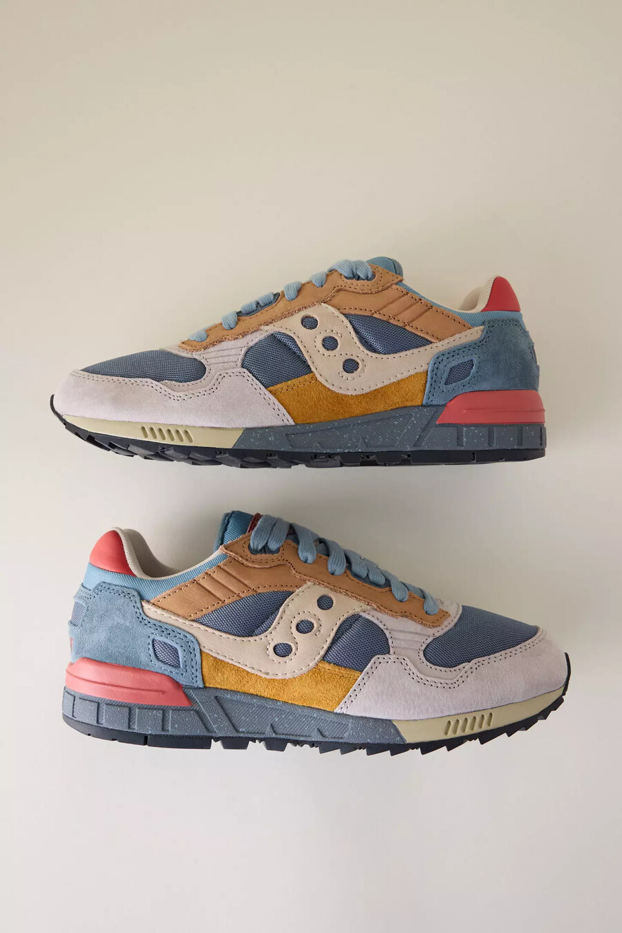 saucony shadow 5000 trainer