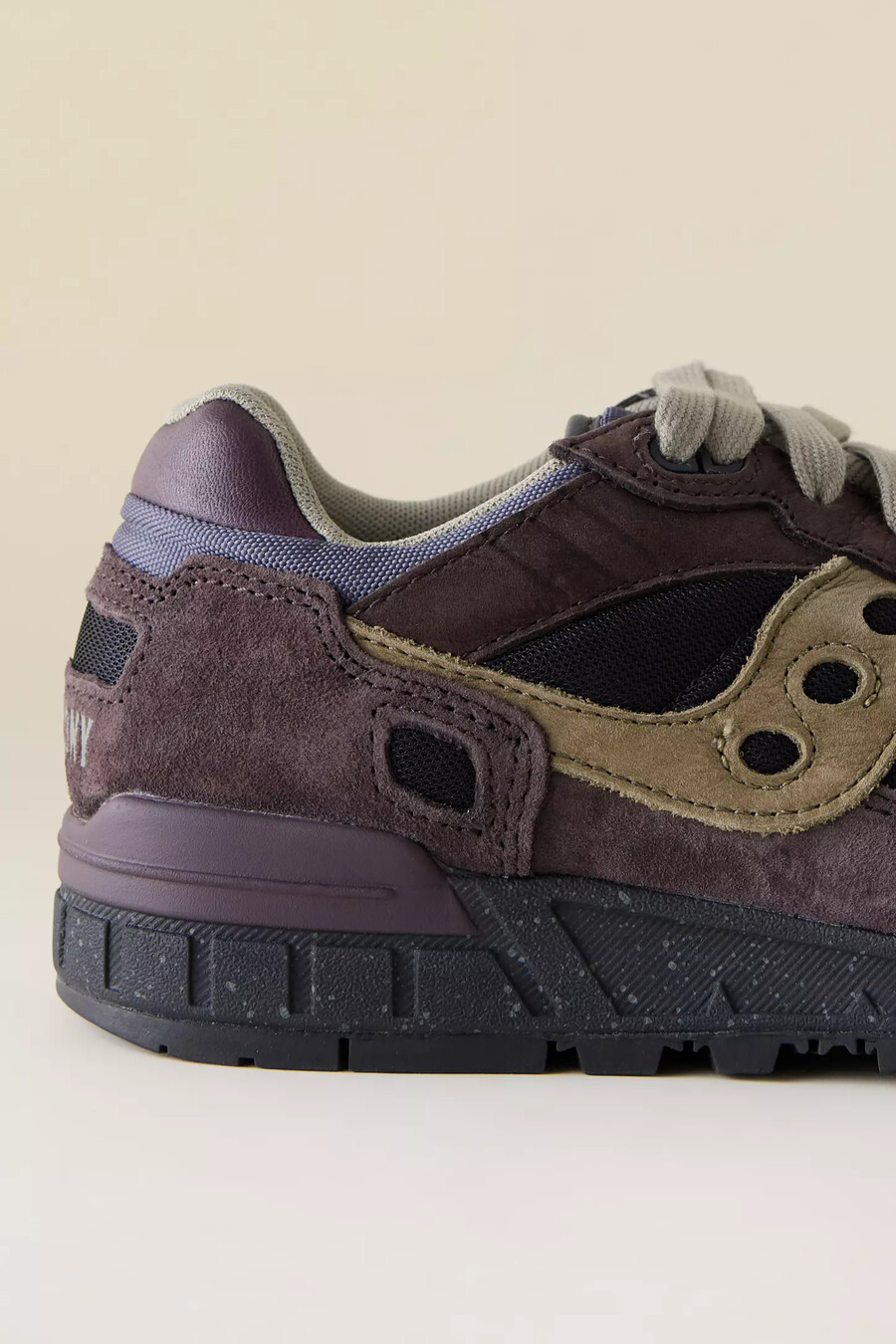 saucony shadow 5000 trainer