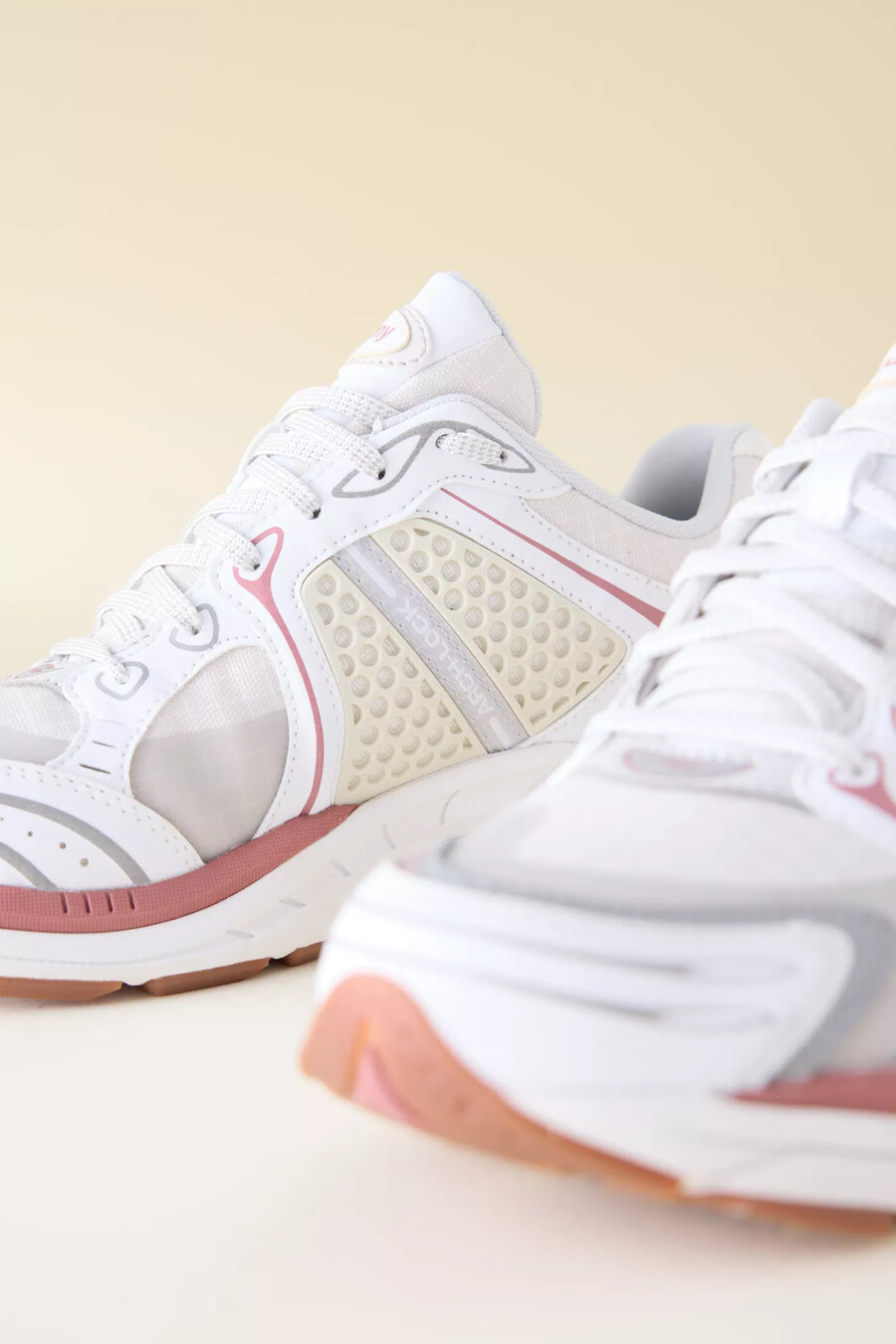 saucony progrid triumph 4 trainer